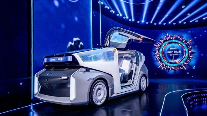Baidu eliminou o volante e os pedais no seu novo carro elétrico