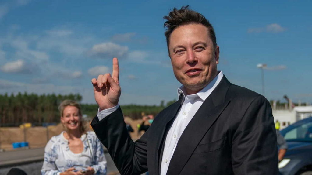 Elon Musk foi CEO mais bem pago nos EUA em 2020 e Tim Cook caiu para o fundo da tabela