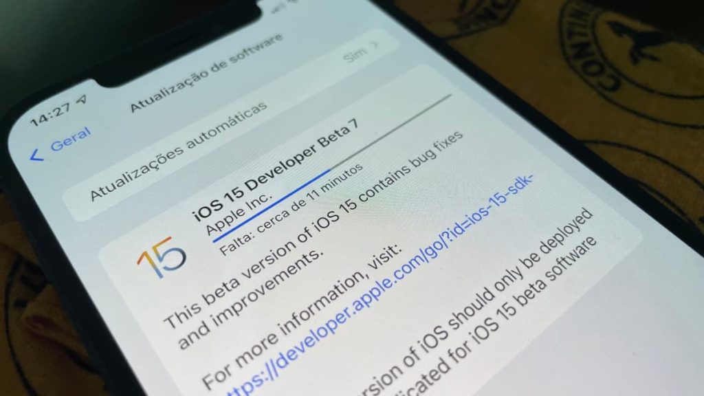 Apple lança iOS 15 beta 7 a caminho da versão final