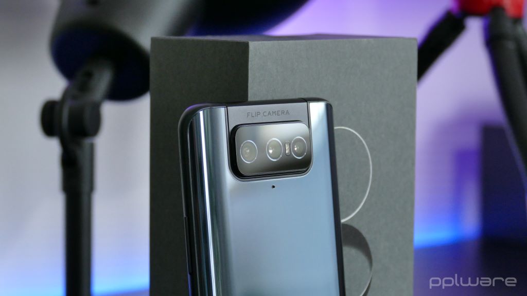 Asus Zenfone 8 Flip – um ecrã infinito, câmaras que rodam… será que vale a pena?