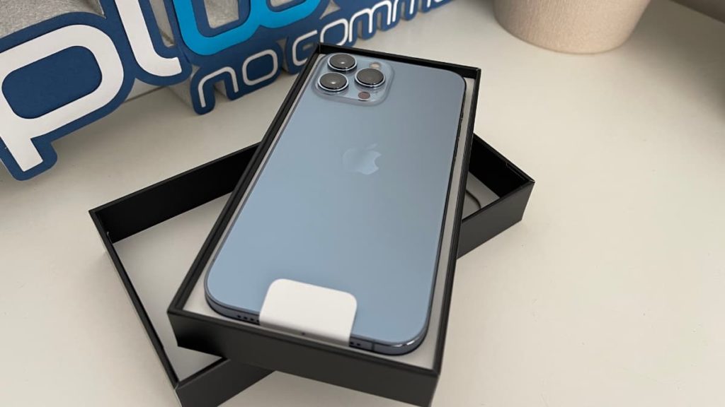 iPhone 13 Pro Max bate recorde no teste à bateria com quase dez horas de uso contínuo