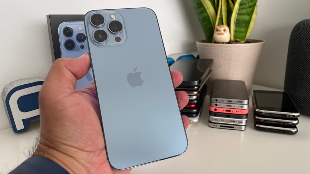 Apple terá vendido mais de 40 milhões de unidades do iPhone 13 durante o final de 2021