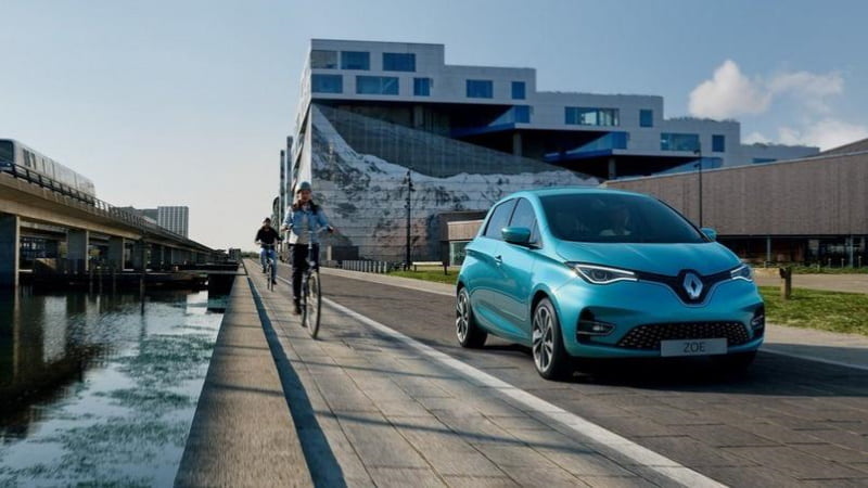 Renault: Transição elétrica custará 2.000 empregos em França