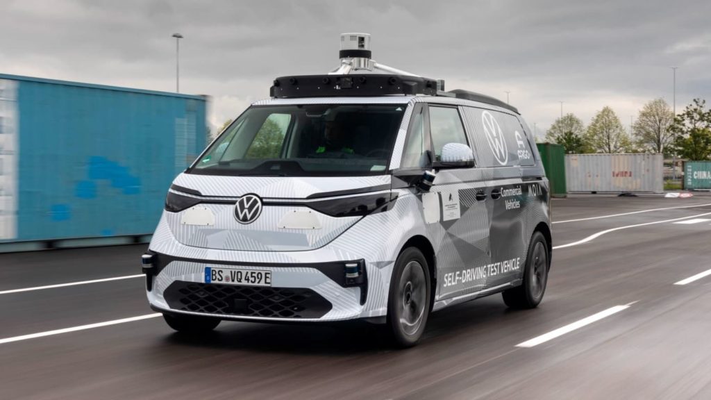 Volkswagen revela o ID Buzz, um veículo equipado com IA para condução autónoma