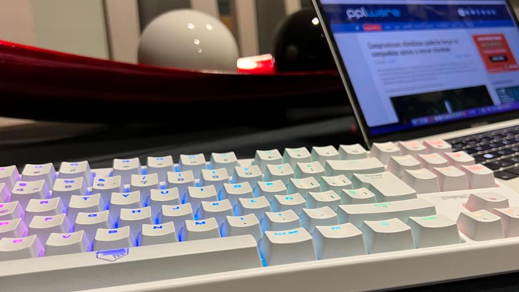 EZ: O teclado mecânico de gaming que vai adorar