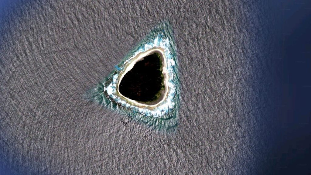 Google Maps: Apareceu um estranho “buraco negro” no meio do Pacífico