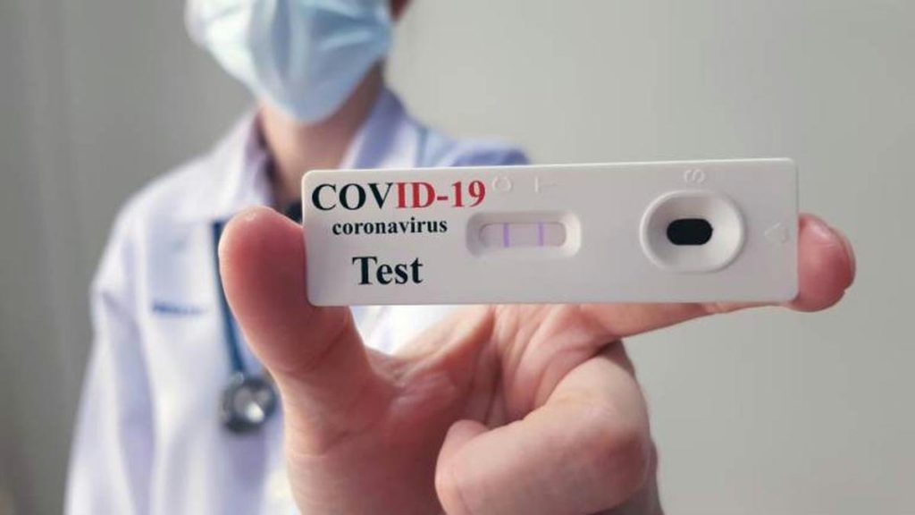 COVID-19: Casos estão a aumentar! Rt volta a disparar