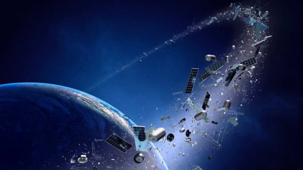 Lixo espacial poderá vir a dar à Terra anéis iguais aos de Saturno, diz professor