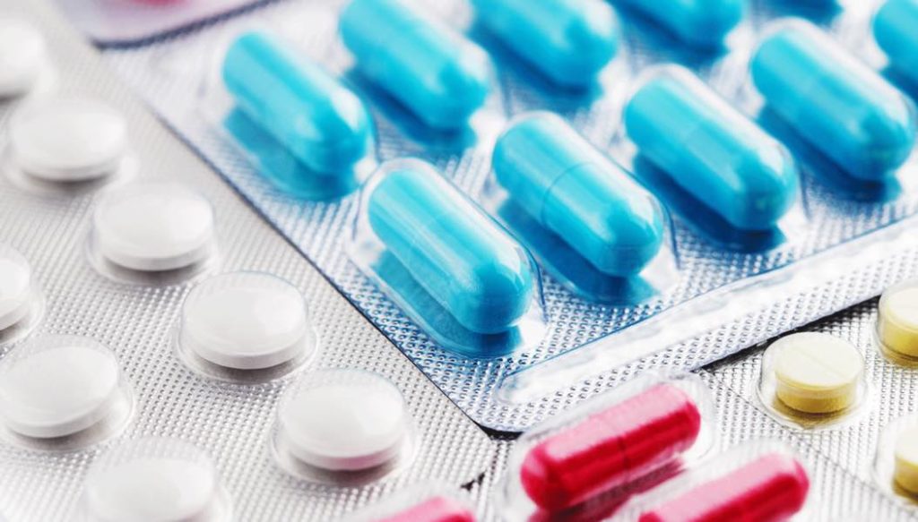 COVID-19: Medicamento da Pfizer reduz risco de hospitalização e morte