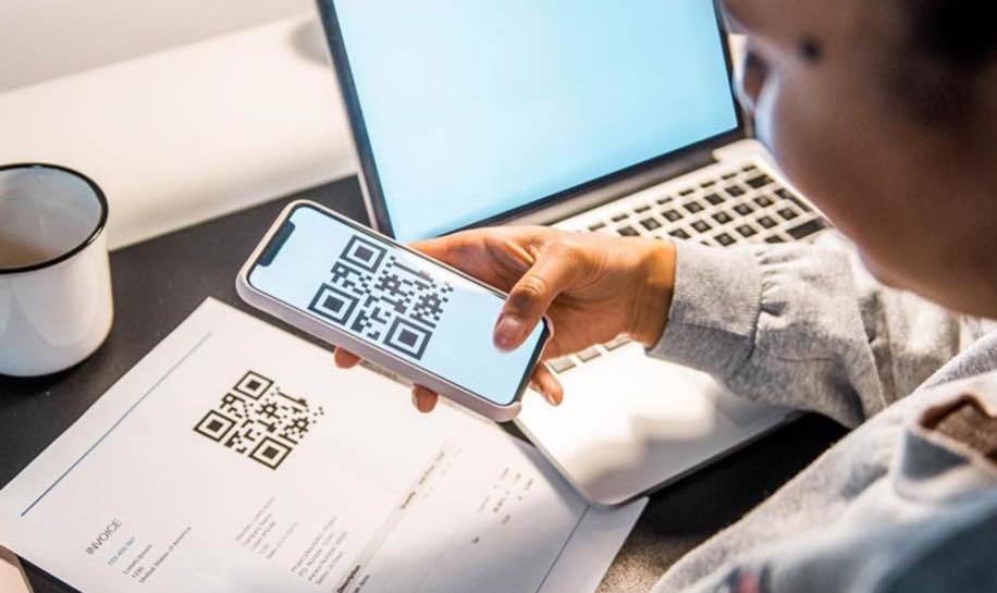 Faturas têm de ter todas código QR a partir de janeiro de 2022