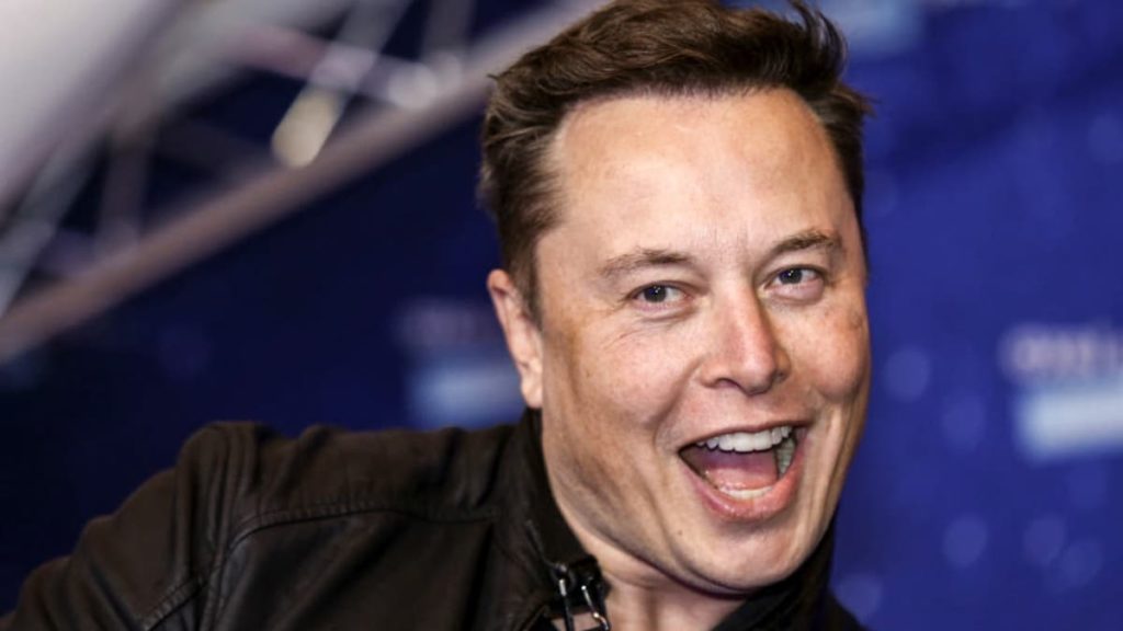 Ex-engenheira da SpaceX acusa Musk de promover o assédio e violência sexual