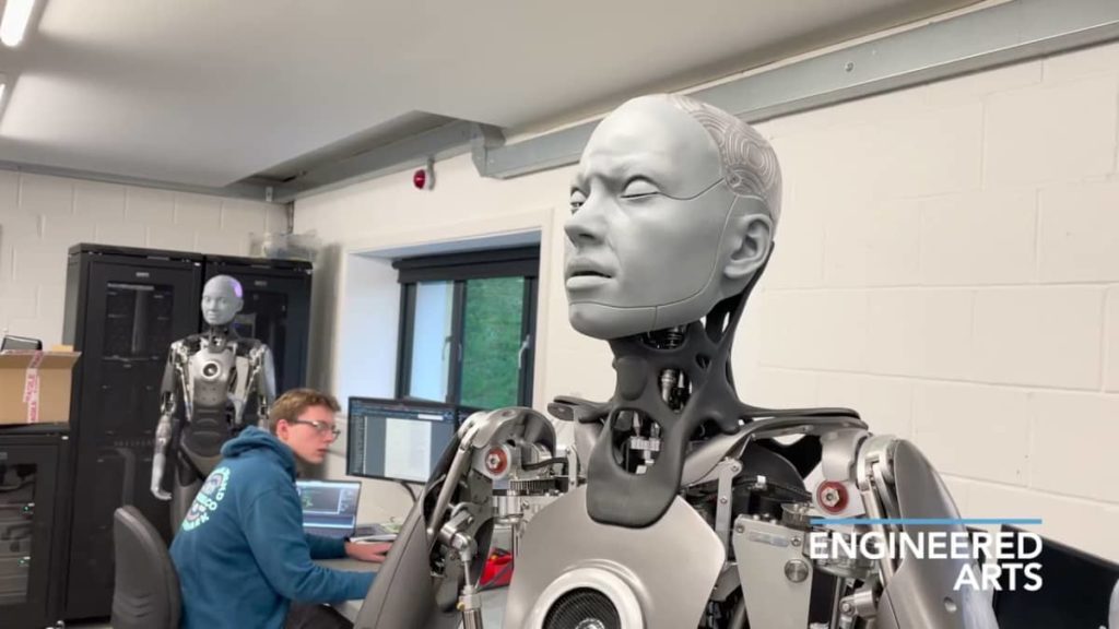 Este robô tem as expressões faciais mais realistas de sempre