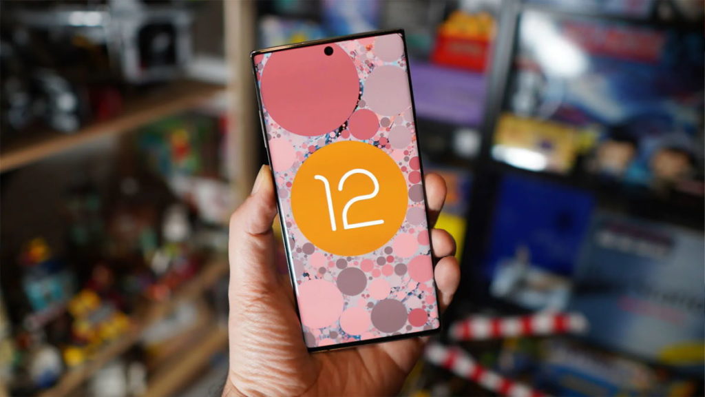 Maioria dos leitores já usa o sistema operativo Android 12 no smartphone