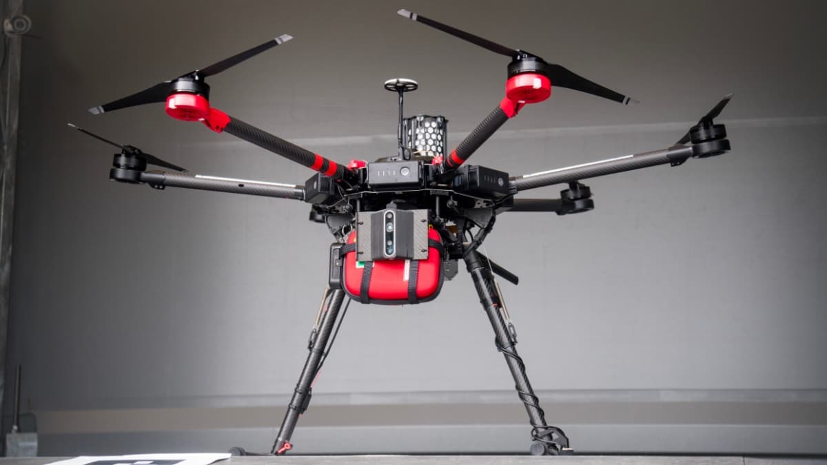 Vítima de ataque cardíaco “salva” por drone desfibrilador