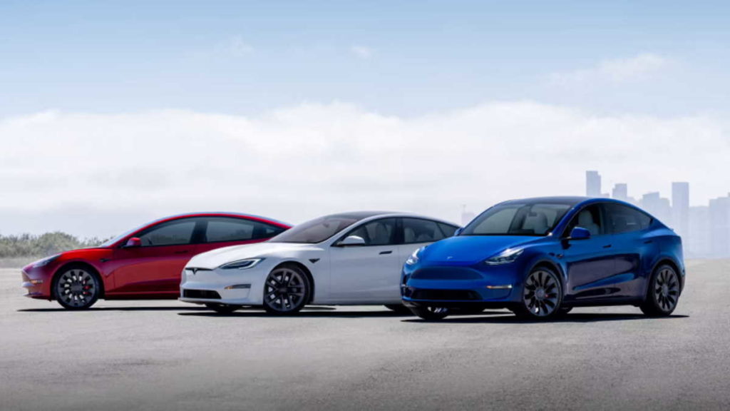 Tesla fechou 2021 com mais um recorde nos lucros e na produção de carros elétricos
