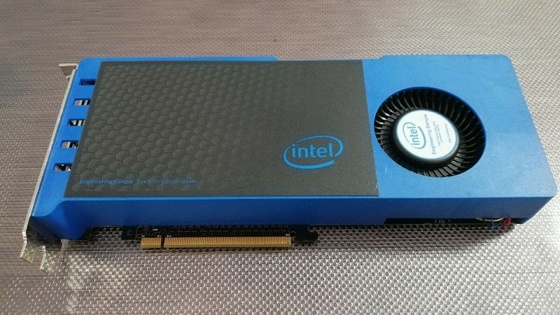 GPU Intel “Larrabee” Knights Ferry de 2010 à venda no eBay por 4.650 euros