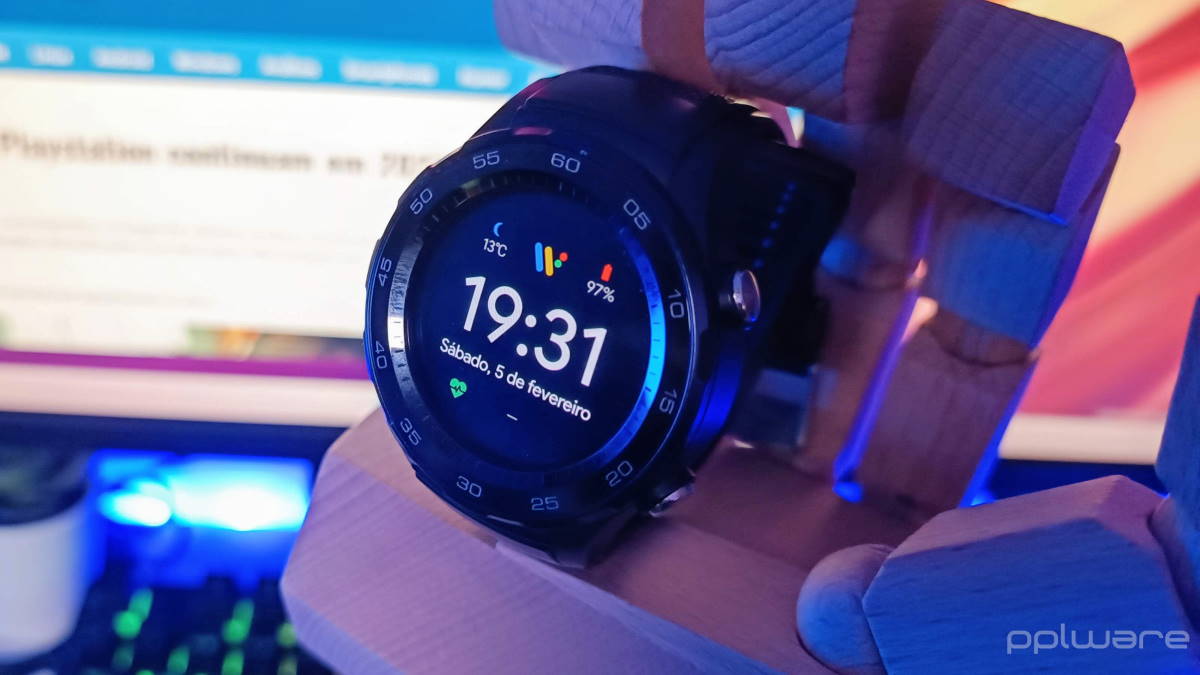 Google começou a trazer novidades do Wear OS 3 para os smartwatches mais antigos