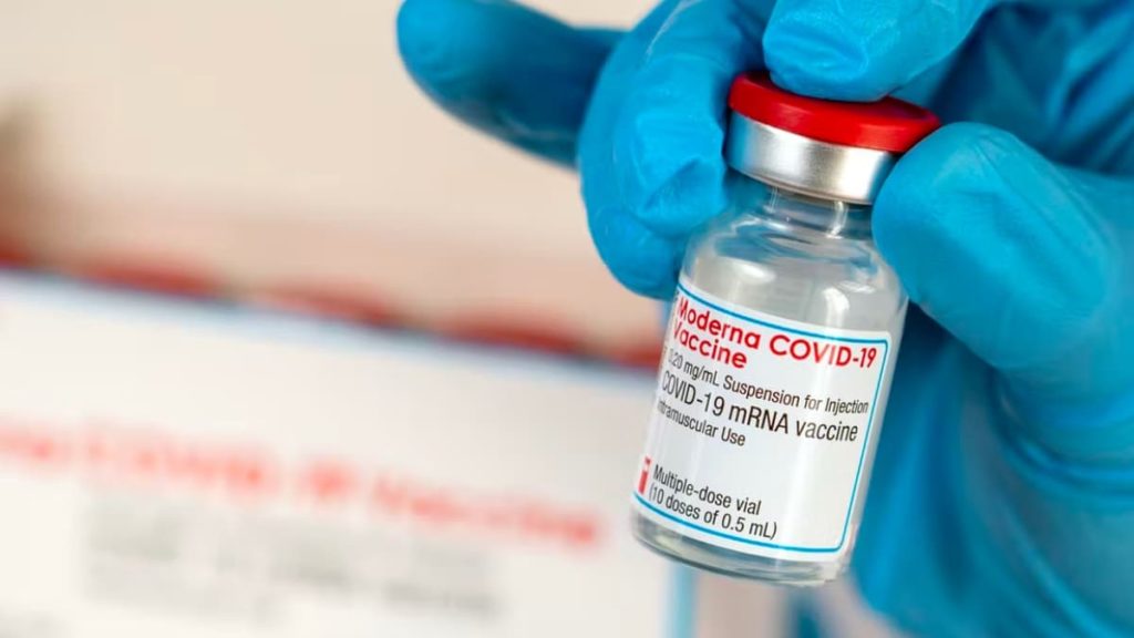 Moderna recusou-se a partilhar fórmula da vacina mas cientistas sul-africanos copiaram
