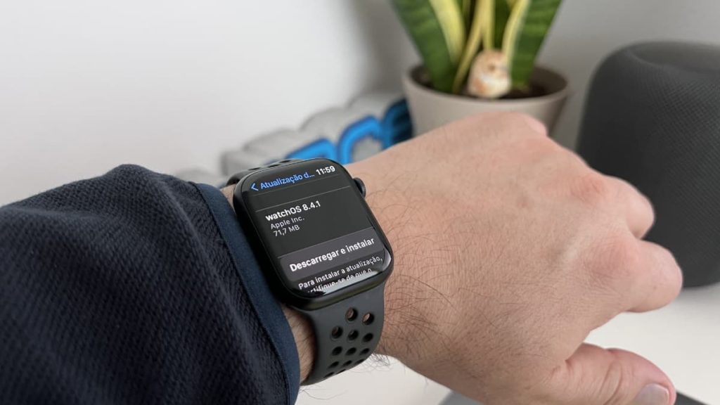 Apple lançou o watchOS 8.4.1 para Apple Watch Series 4 e seguintes