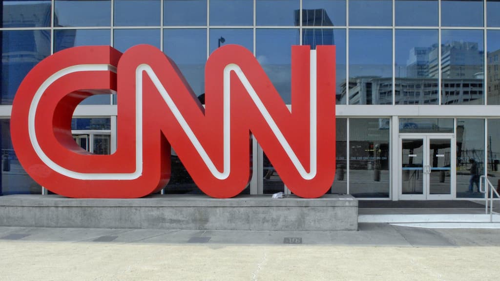 CNN e Bloomberg vão suspender as emissões a partir da Rússia
