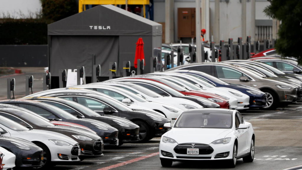 Trânsito no futuro? Elon Musk prevê que carros autónomos vão criar ainda mais confusão