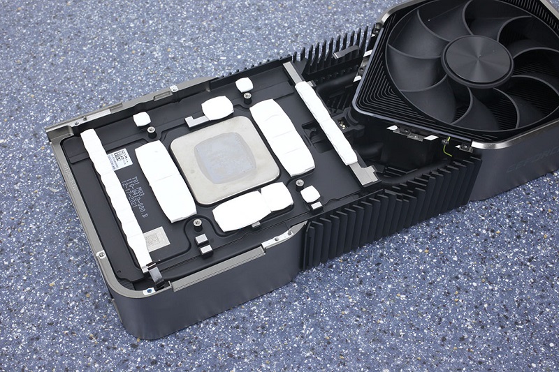 Nvidia deve lançar a gráfica RTX 4080 de 16GB e de 12GB ao mesmo tempo