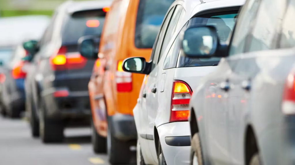 União Europeia vai proibir a venda de carros a gasolina e gasóleo já a partir de 2035