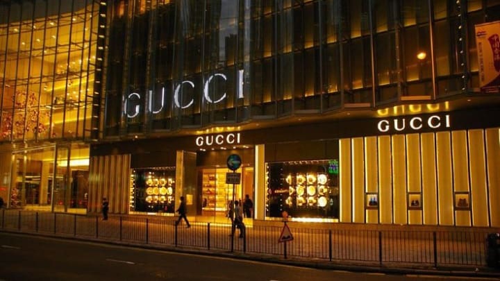 Gucci começará a aceitar criptomoeda em algumas das suas lojas nos EUA