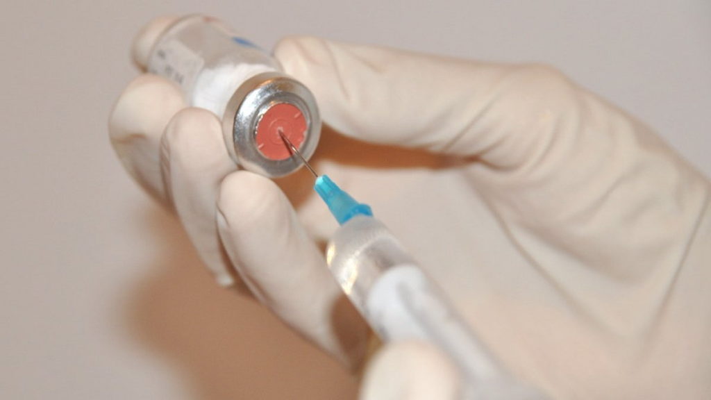 Histórico! Pela primeira vez, foi injetado num humano um vírus que mata o cancro