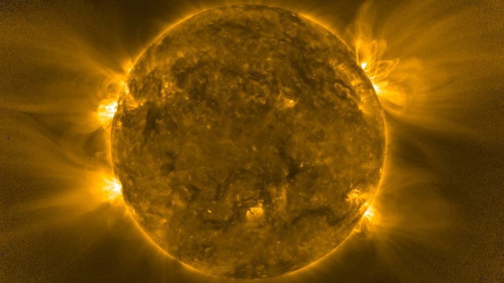 Nave espacial Solar Orbiter da ESA/NASA capta imagens incríveis do Sol