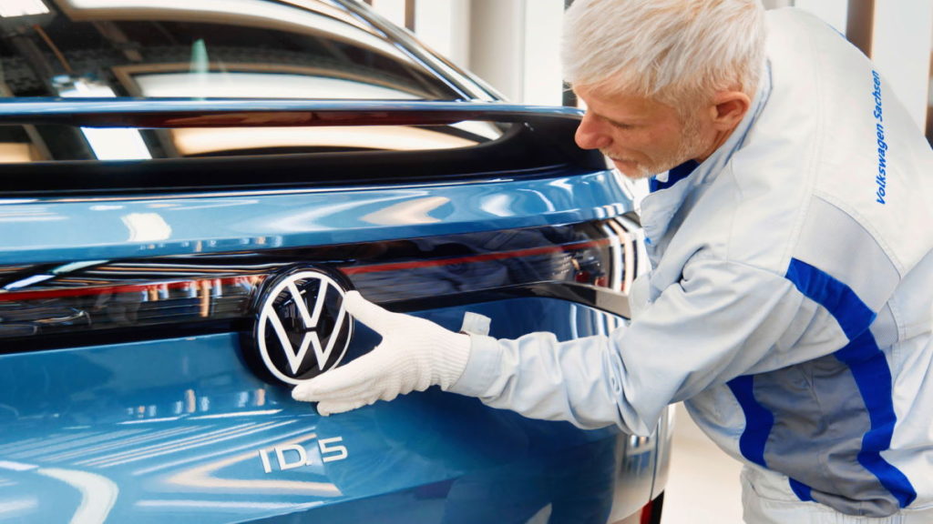Alemanha vai reduzir os apoios financeiros para carros elétricos em 2023