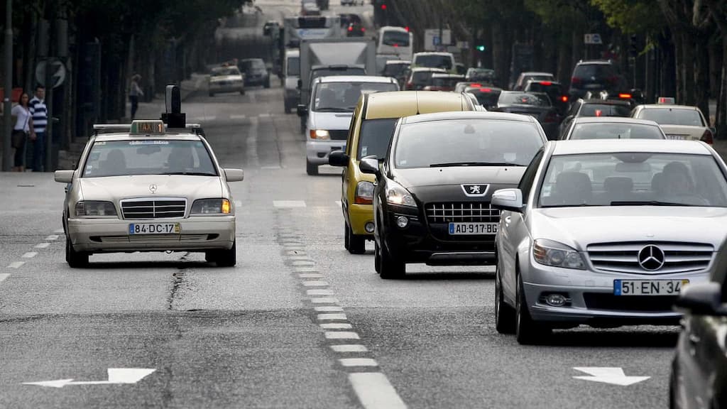 Importação de carros: Portugal com “subida exponencial”