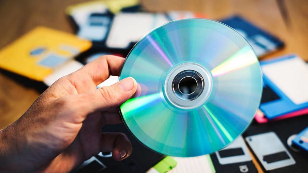 Investigadores levam armazenamento ótico a outro nível: 200 TB num só disco