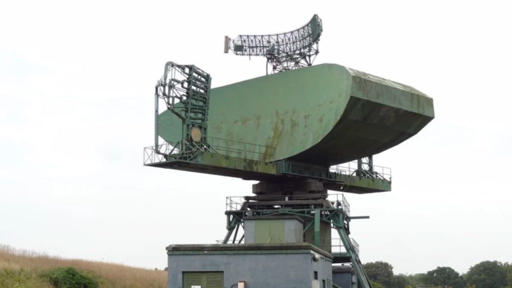 Milionário comprou um radar gigante da guerra fria e quer encontrar OVNIs