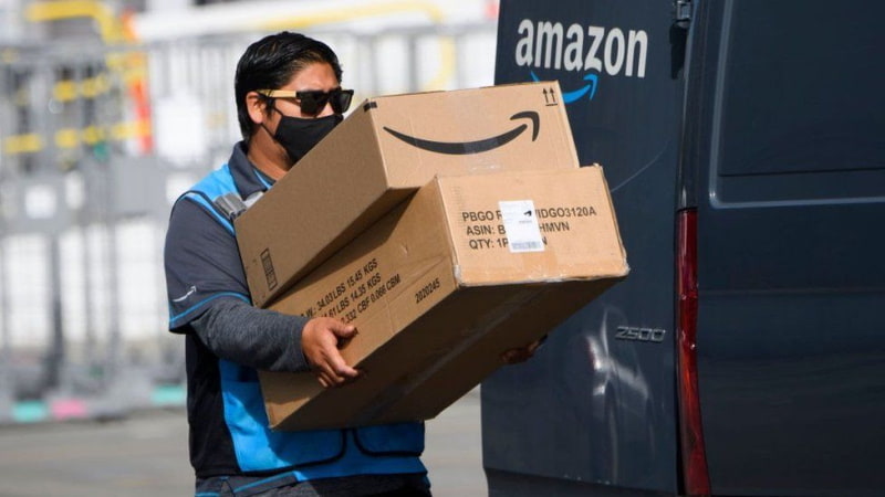 Amazon vai pagar 10 dólares aos clientes que levantem as encomendas nos pontos de recolha