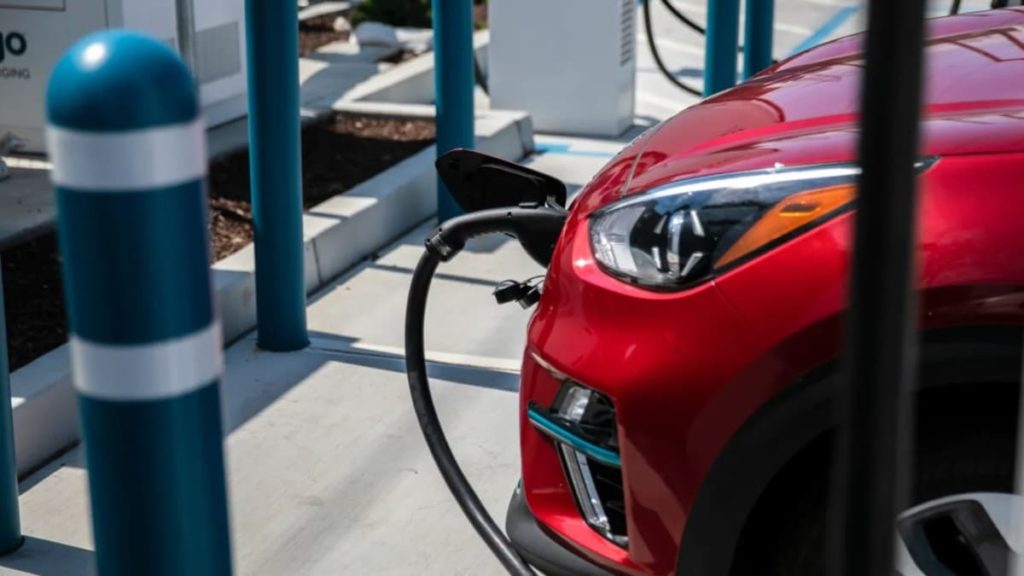 Califórnia proibirá a venda de carros com motor de combustão até 2035