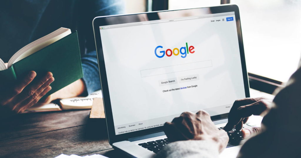 Acusada de desviar utilizadores, Google revê resultados de pesquisa por clínicas de aborto