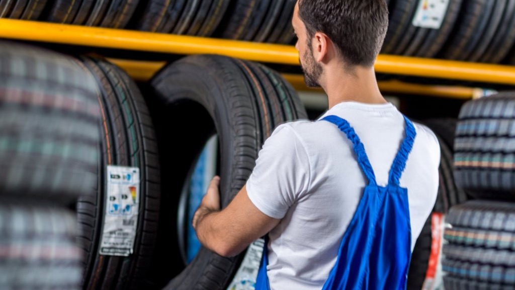 O que significam afinal estas informações gravadas nos pneus?