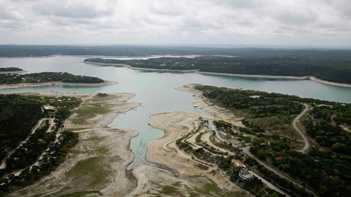 Seca descobre no Rio Tejo um “Stonehenge”, no mundo tesouros, perigos e crimes