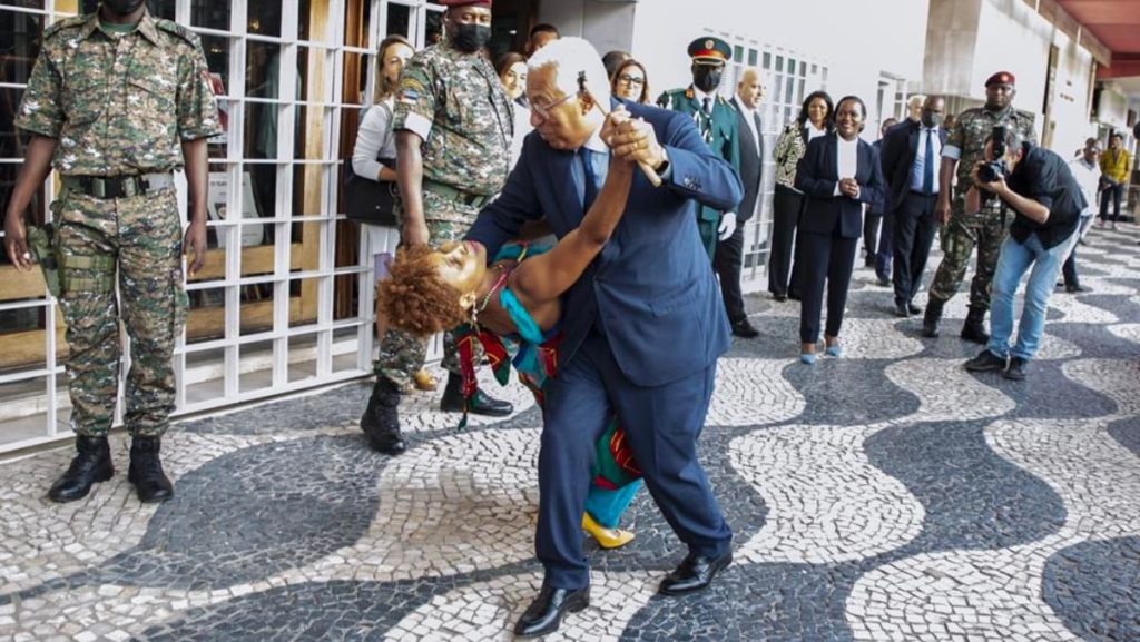 E Porque Hoje é Sexta