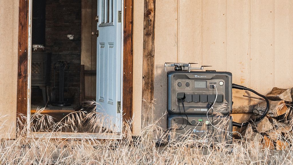 Power station Bluetti AC500 + Bluetti B300S já está disponível em crowdfunding na Indiegogo