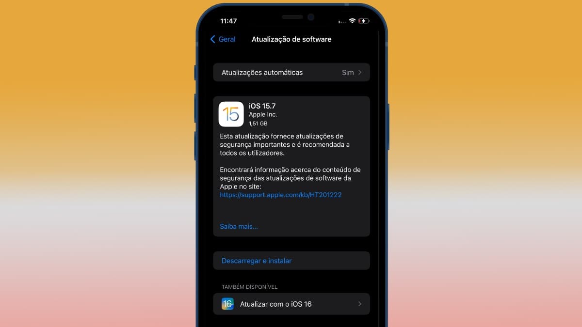 Apple: Utilizadores podem ficar no iOS 15.7 com atualizações de segurança antes do iOS 16