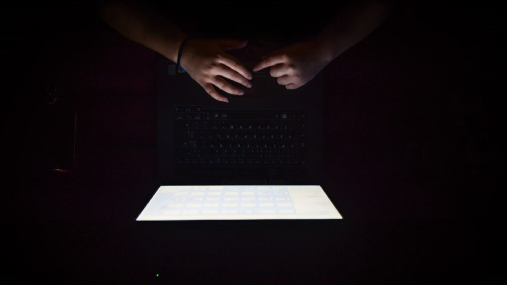 Português detido por ter milhares de conteúdos pornográficos de menores