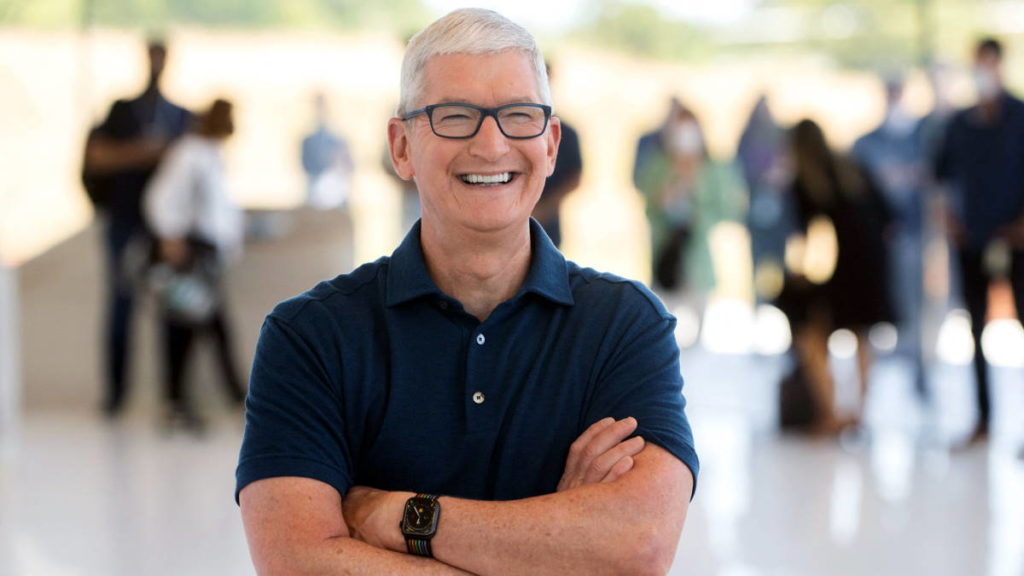 Tim Cook pede corte de 40% da sua remuneração enquanto CEO da Apple