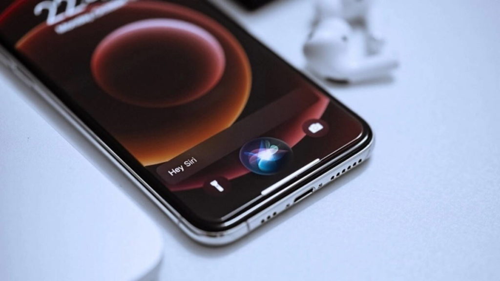 Apple trata problema de segurança na Siri que deixava apps ouvir comandos dos utilizadores