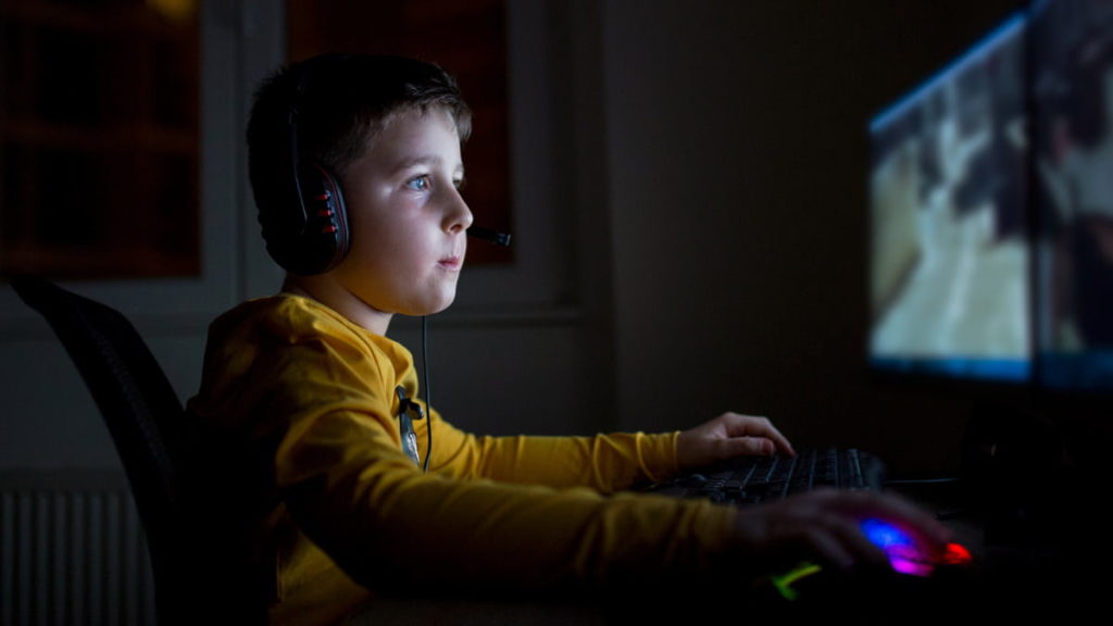 Crianças gamers têm um melhor desempenho cognitivo, reforça estudo