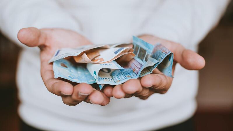 IRS 2016: Já tem o seu cartão com o NIF para pedir facturas?