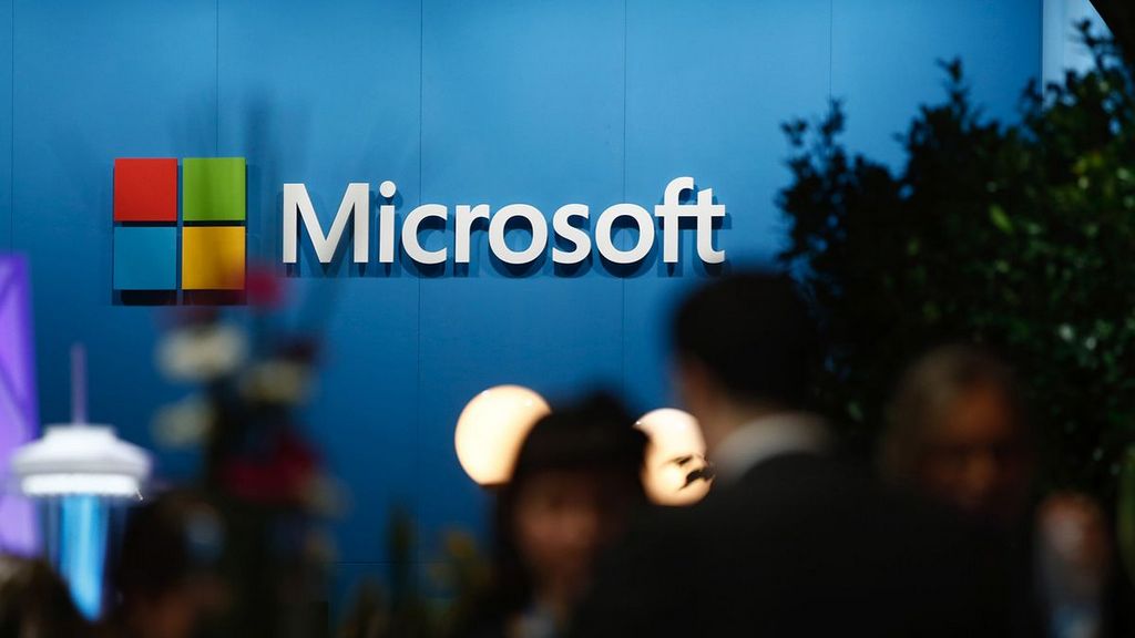Microsoft volta a demitir centenas de funcionários perante a recessão económica