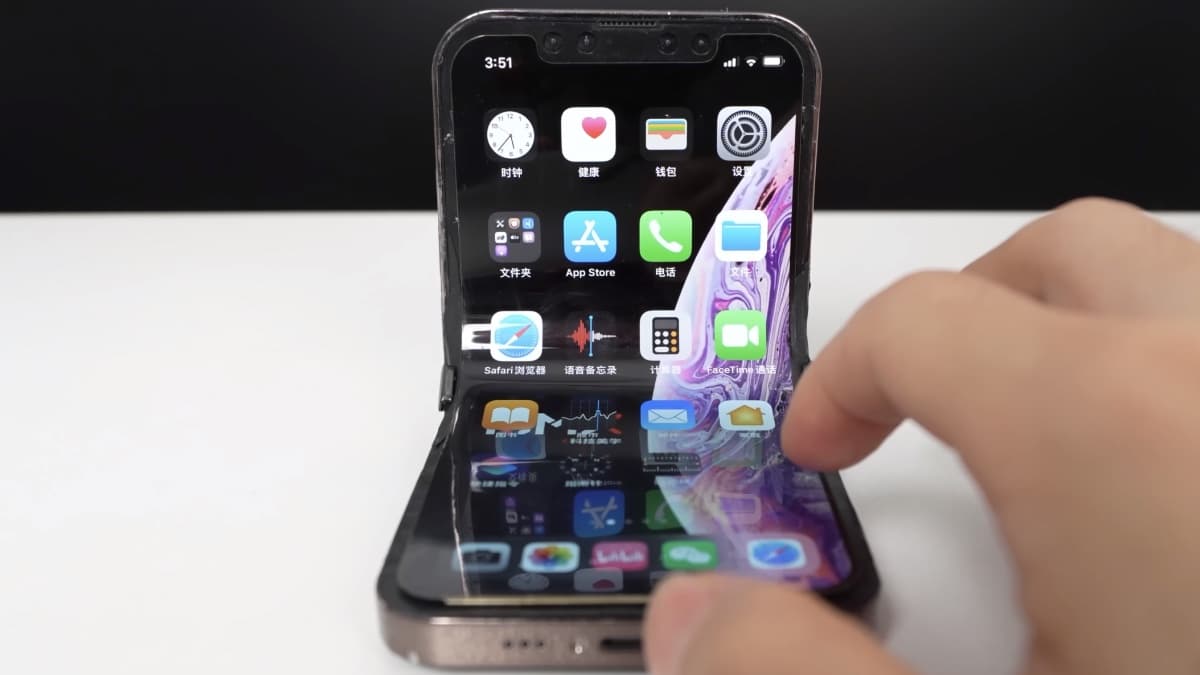Afinal sempre já há um iPhone dobrável… só não foi a Apple a fazer