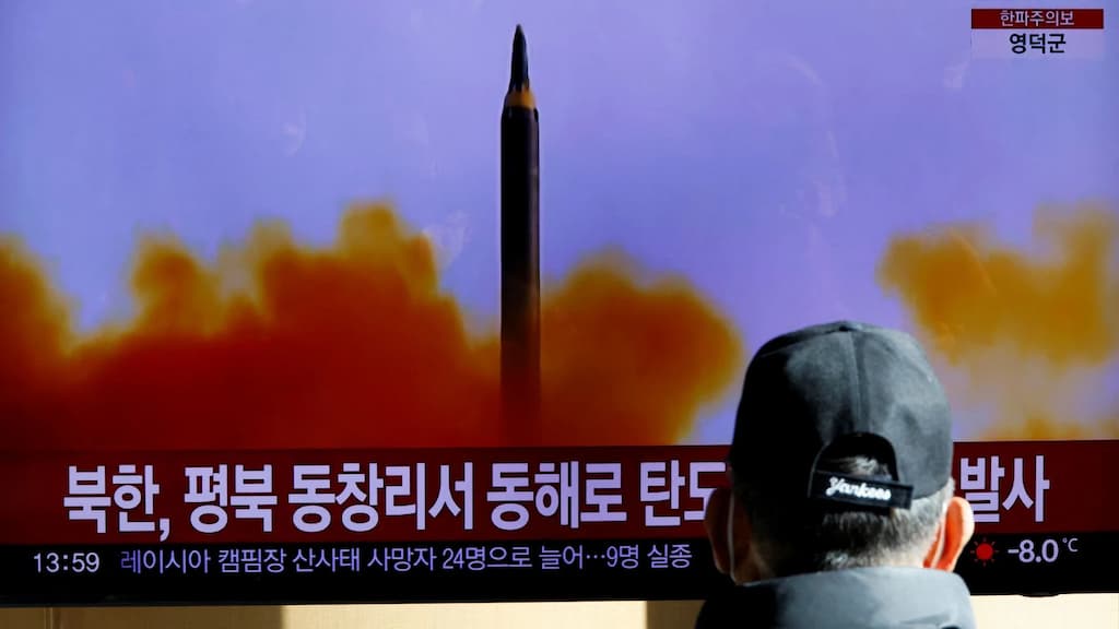 Coreia do Norte lançou hoje mísseis balísticos “não identificados”